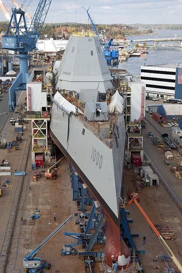 Tàu khu trục USS Zumwalt DDG-1000